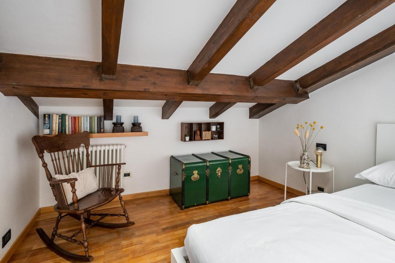 Loft Con 2 Terrazzi Nei Pressi Della Johns Hopkins University Bologna Bagian luar foto